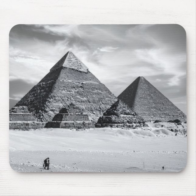 Schwarz-Weiße Pyramiden Mousepad (Vorne)