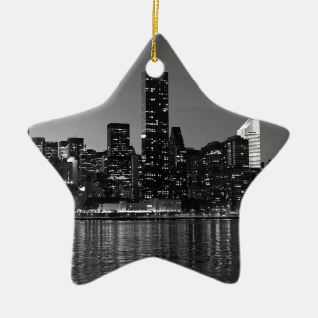 Schwarz-weiße Skyscaper-Silhouette in New York Keramik Ornament (Vorne)