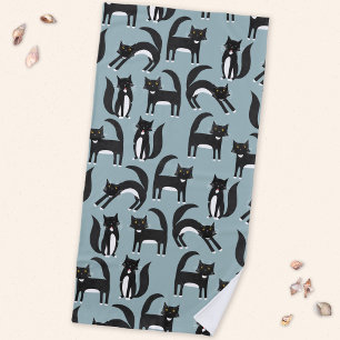 Schwarz-weiße Smokingkatzen Strandtuch