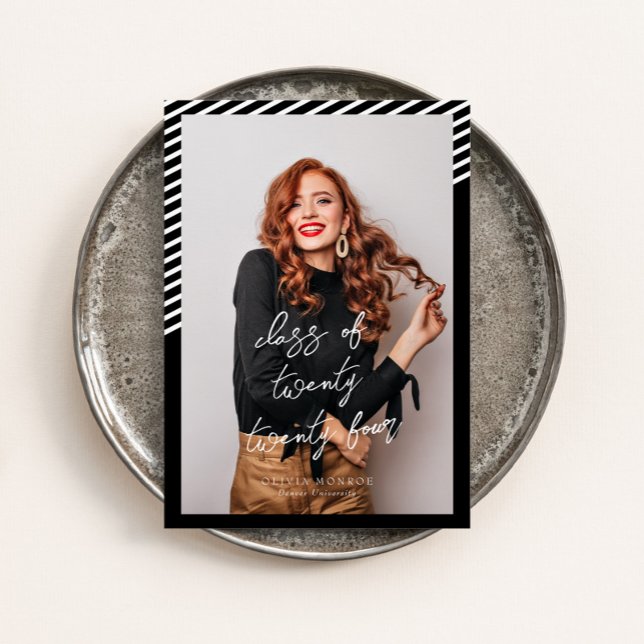 Schwarz-weiße Streifen Moderner Minimalistischer A Einladung (Von Creator hochgeladen)