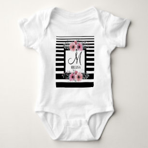 Schwarz-weiße Streifen Rosa florales Monogramm Baby Strampler