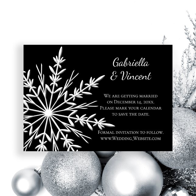 Schwarz-weiße Winterhochzeit mit Schneeflocken Sav Einladung (Set a wintery  tone for your marriage with the Black White Snowflakes Winter Wedding Save the Date.)