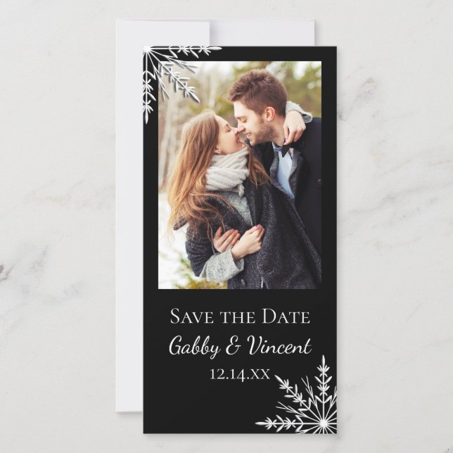 Schwarz-weiße Winterhochzeit mit Schneeflocken Sav Save The Date (Vorderseite)