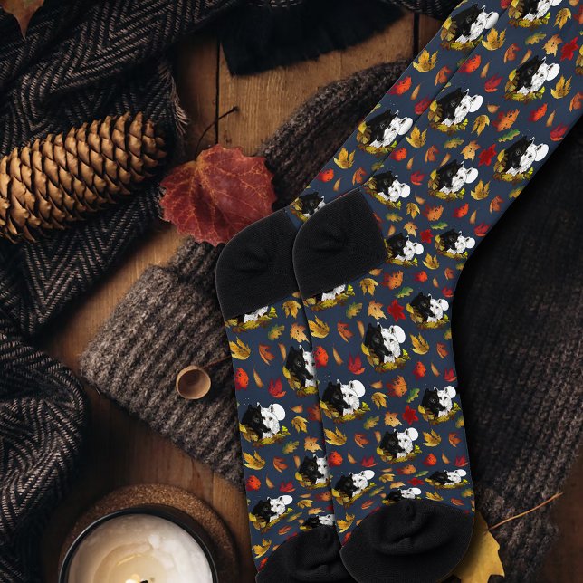 Schwarz Weiße Wölfe Mondlicht Herbstlaub Socken (Von Creator hochgeladen)