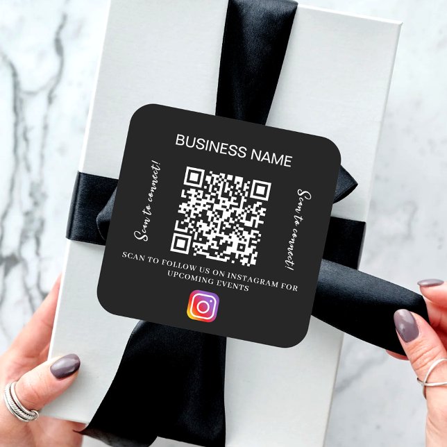 Schwarz-weißer Firmenname qr Codeinstagramm Quadratischer Aufkleber (Von Creator hochgeladen)