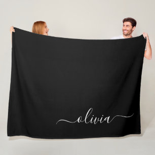 Schwarz-weißer Name für das Girl-Monogramm Fleecedecke