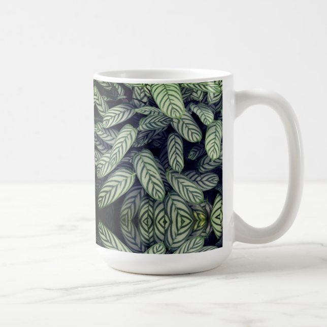 Schwarz-weißes Blattmuster  Kaffeetasse (Rechts)