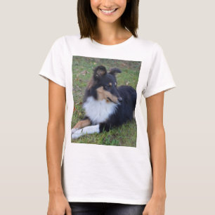 Schwarz-weißes Bräunen in voller Länge T-Shirt