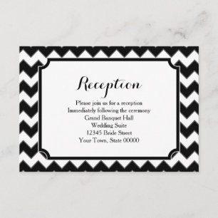 Schwarz-weißes Chevron-Muster-Empfangsinformations Begleitkarte