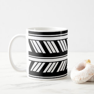 Schwarz-weißes Chevron-Streifenmuster Kaffeetasse