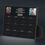 Schwarz-weißes Firmenlogo 2026 Kalender Fotoplatte<br><div class="desc">Diese schwarz-weiße Business Kalender-Plakette ist nach Ihren Wünschen mit Ihrem beruflichen Firmennamen und den Kontaktdaten Ihres Büros in Schwarz und Weiß gestaltet. Diese elegante Kalendertafel zeigt auf der einen Seite das Logo und auf der anderen das personalisierte berufliche Foto. Gegenwartiges Marketing für ein Unternehmen im Jahr 2026.</div>
