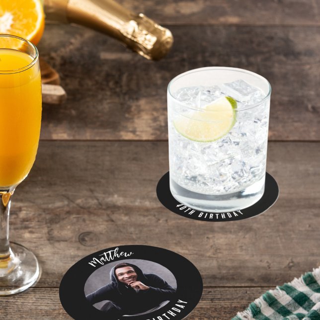 Schwarz-weißes Foto Geburtstagsfeier Runder Pappuntersetzer (Von Creator hochgeladen)