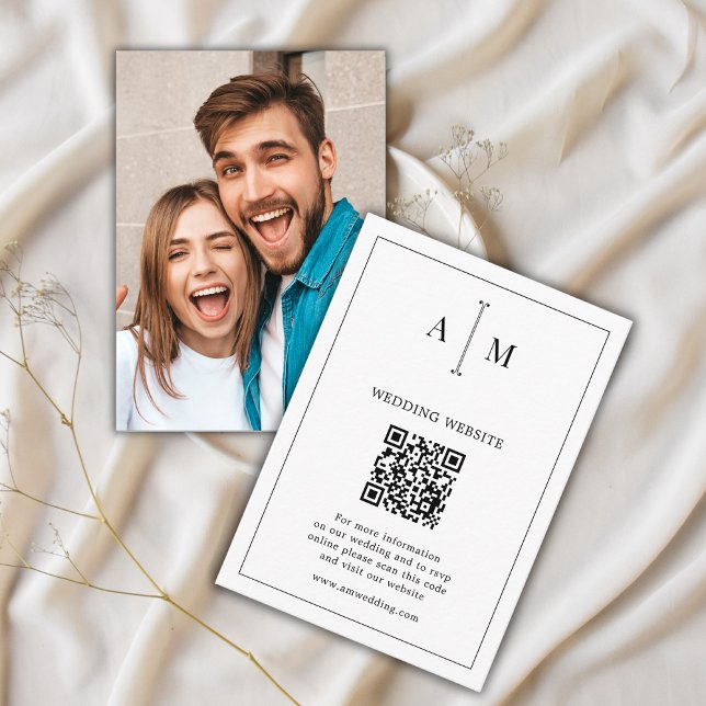 Schwarz-weißes Monogramm Foto QR Code Hochzeitssze Begleitkarte (Von Creator hochgeladen)