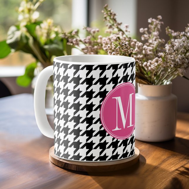 Schwarz-weißes Muster des rosa Hahnentrittmusters  Kaffeetasse (Personalized Coffee Mug)