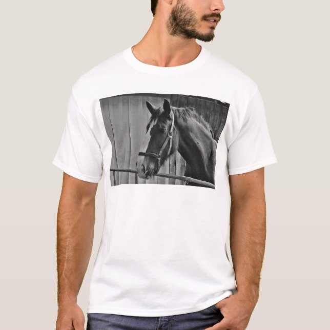 Schwarz-weißes Pferd - Tierfotografie T-Shirt (Vorderseite)