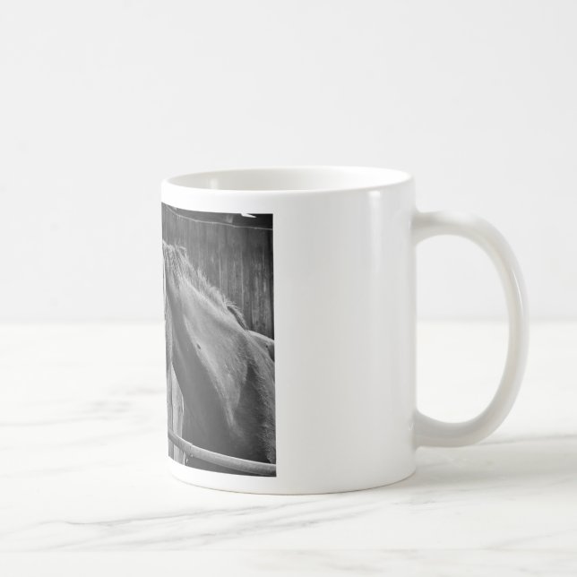 Schwarz-weißes Pferd - Tierfotografie Tasse (Rechts)