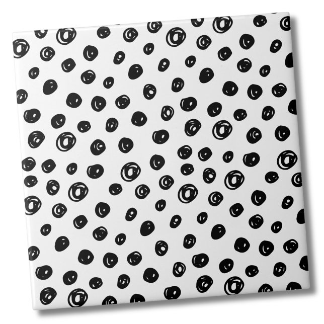 Schwarz-weißes Punktmuster Fliese (Cute Messy Dots Circles Pattern Black White Ceramic Tile)