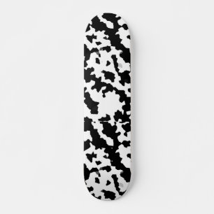 Schwarz-weißes unregelmäßiges Abstraktes Muster Skateboard