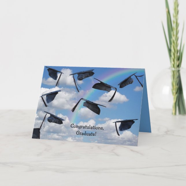 Schwarze Abschlüsse kappen am Himmel mit Regenboge Karte (Vorderseite)