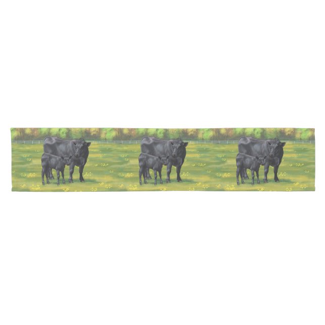 Schwarze Anguskühe und Niedliches Kalb im Sommerwe Kurzer Tischläufer (Horizontal)