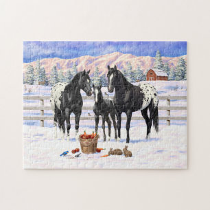 Schwarze Appaloosa Pferde auf einem schneebedeckte Puzzle