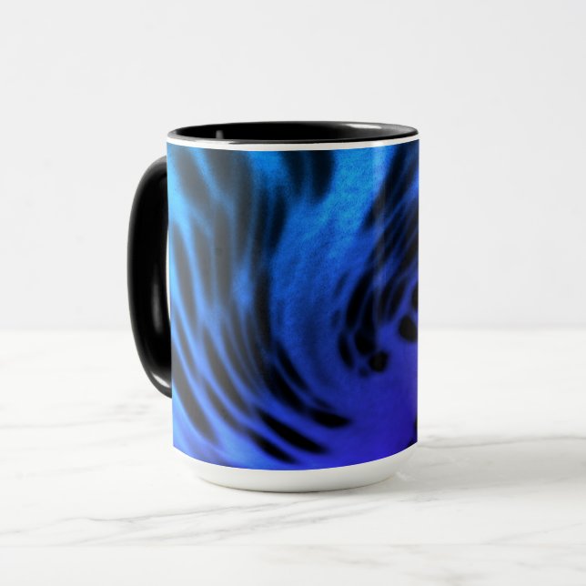 Schwarze blaue Tasse (Vorderseite Links)