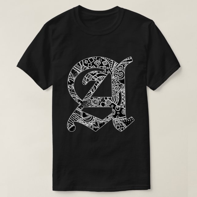 Schwarze Buchstabe "A" im gotischen Stil  T-Shirt (Design vorne)