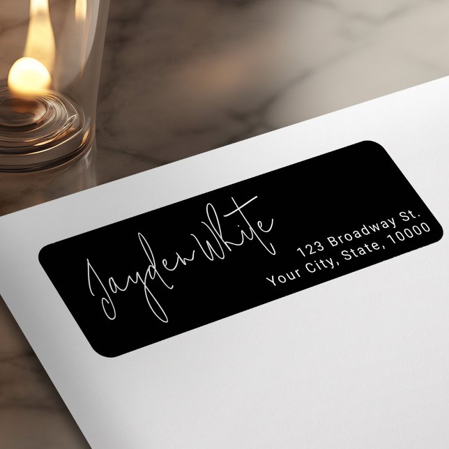 Schwarze einfache moderne Script-Graduate-Rücksend (Black Simple Modern Script Graduate Return Address Label)