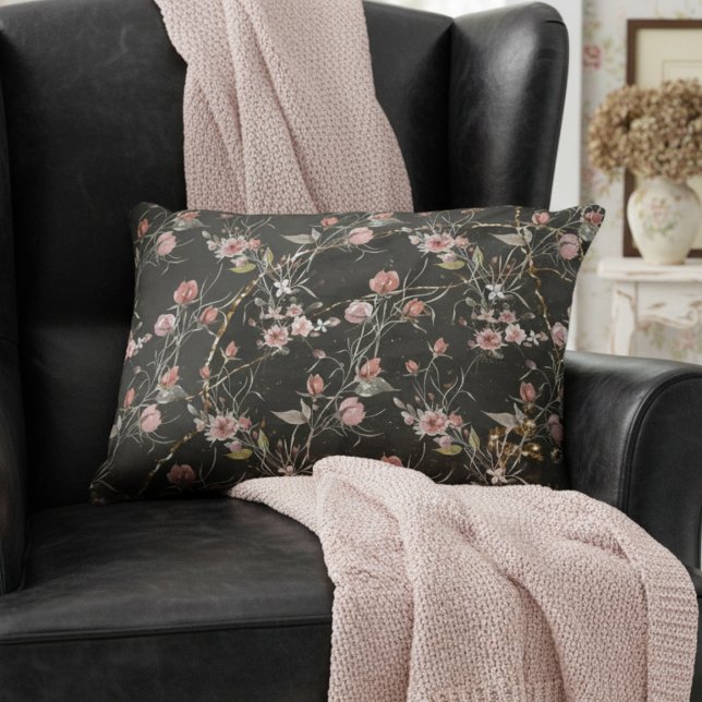 Schwarze Elegante Moderne Rose Dekokissen (Von Creator hochgeladen)