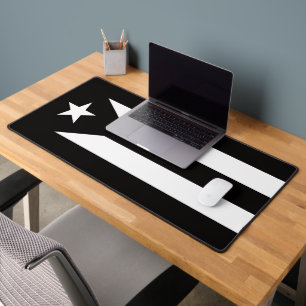 Schwarze Flagge von Puerto Rico Schreibtischunterlage