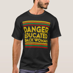 Schwarze Frau in der Geschichte T-Shirt