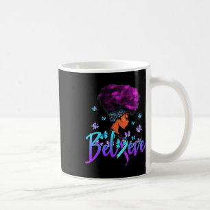 Schwarze Frauen glauben an Lila und Aquamarine Mul Kaffeetasse