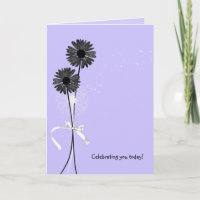 Schwarze Geburtstagskleuchter und lila Löwenzahn