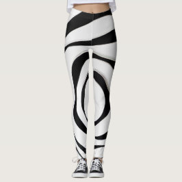 Schwarze geometrische Spiralkonstruktion auf weiße Leggings