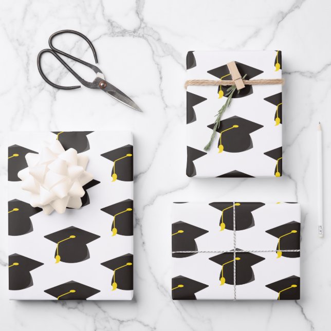 Schwarze Graduierungskappe mit weißem Hintergrundg Geschenkpapier Set (Vorderseite)