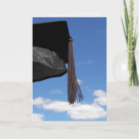 Schwarze Graduierungsobergrenze in der Luft