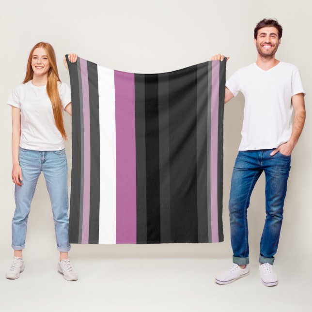 Schwarze, graue und weiße Streifen Fleecedecke (Beispiel)