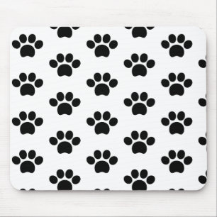 Schwarze Hundekuh niedlich auf Weiß Mousepad