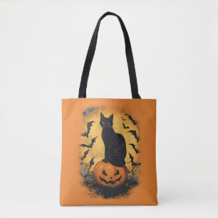 Schwarze Katze auf Halloween-Kürbis