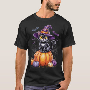 Schwarze Katze auf Kürbis mit Hexenhut Halloween T-Shirt