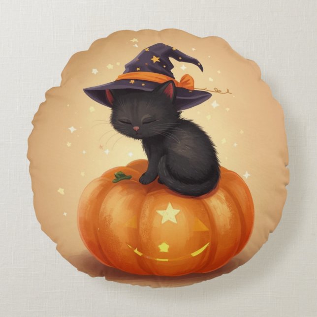 Schwarze Katze auf KürbisHalloween Rundkissen Rundes Kissen (Vorderseite)