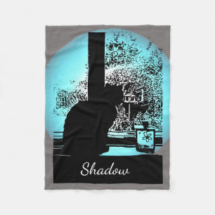 Schwarze Katze im Fenster Fleecedecke