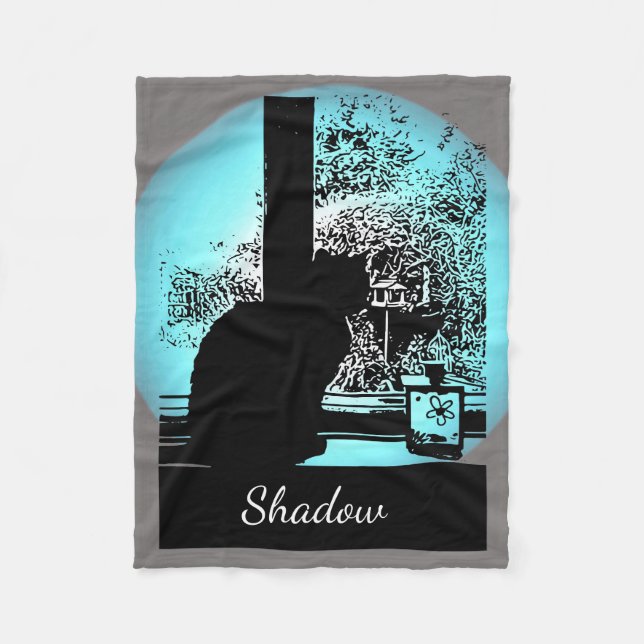 Schwarze Katze im Fenster Fleecedecke (Vorderseite)