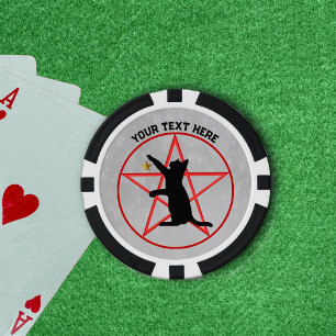 Schwarze Katze im roten Pentagramm im Kreisgrau si Pokerchips