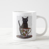 Schwarze Katze im Teacup