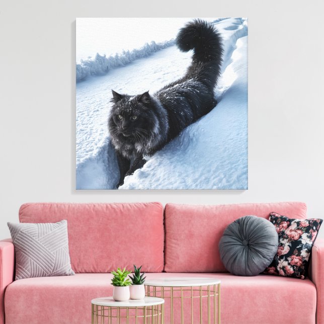 Schwarze Katze im tiefen Schnee Leinwanddruck (Insitu (Wohnzimmer))