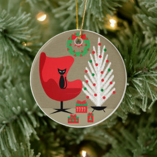 Schwarze Katze im Weihnachtszimmer im Stil der Mit Keramik Ornament