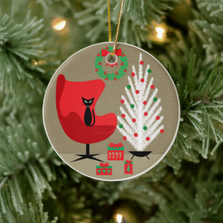 Schwarze Katze im Weihnachtszimmer im Stil der Mit Keramik Ornament