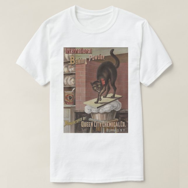 Schwarze Katze in der Küche, Unbekannter Künstler T-Shirt (Design vorne)