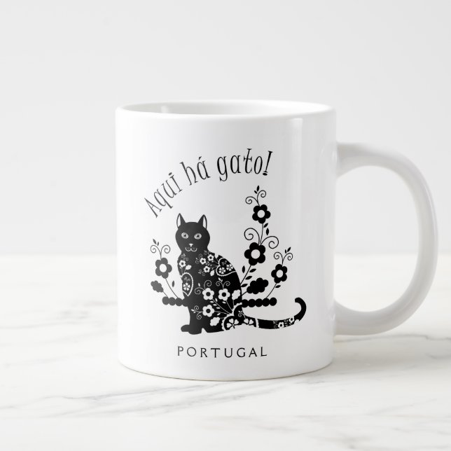 Schwarze Katze mit Blume und portugiesischer Auspr Jumbo-Tasse (Rechts)